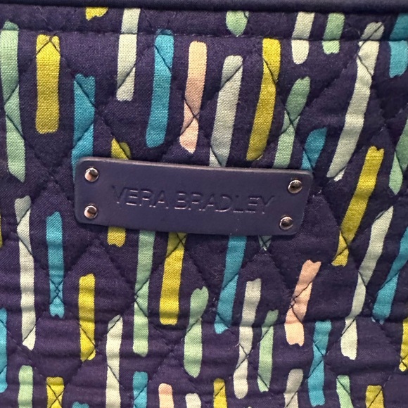 Vera Bradley | Katalina Showers |  Weekender Travel Bag - Picture 3 of 9